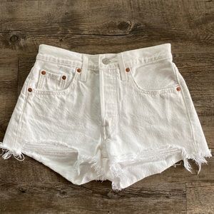 Levi’s White 501 Short